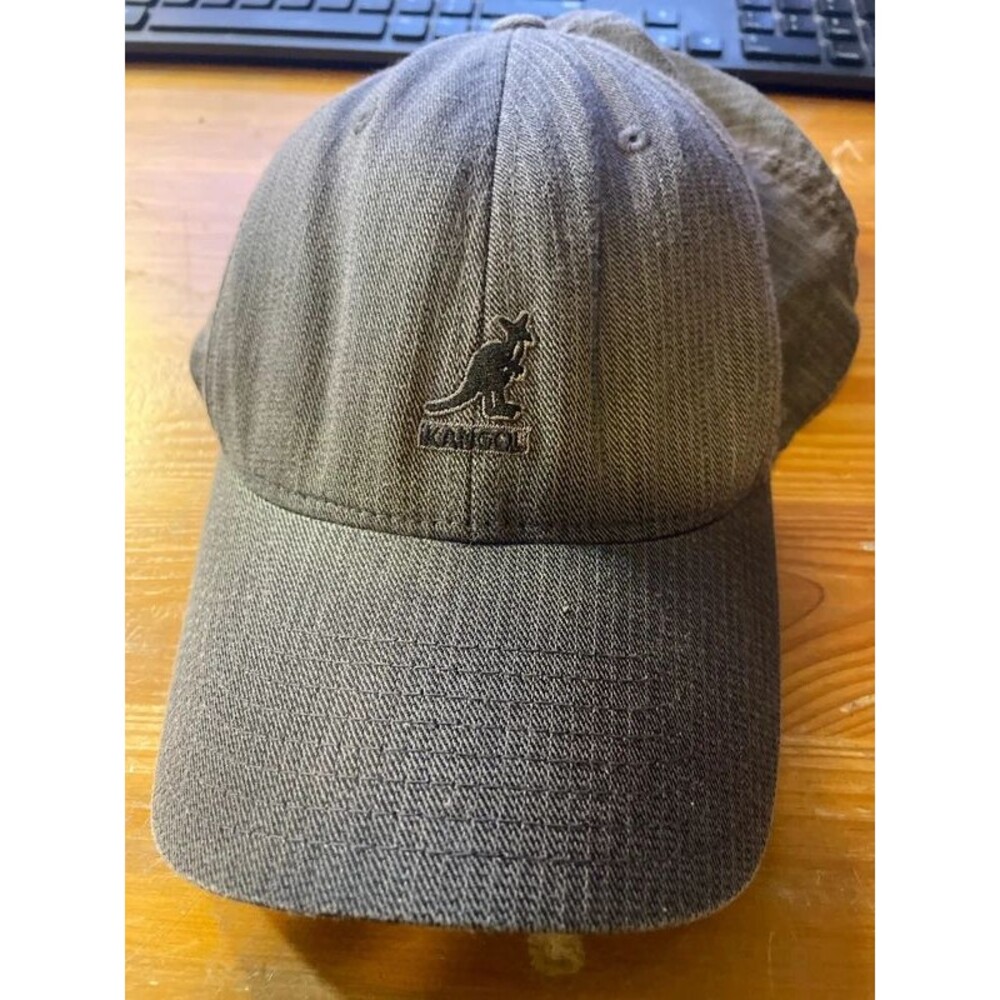 Kanga hat